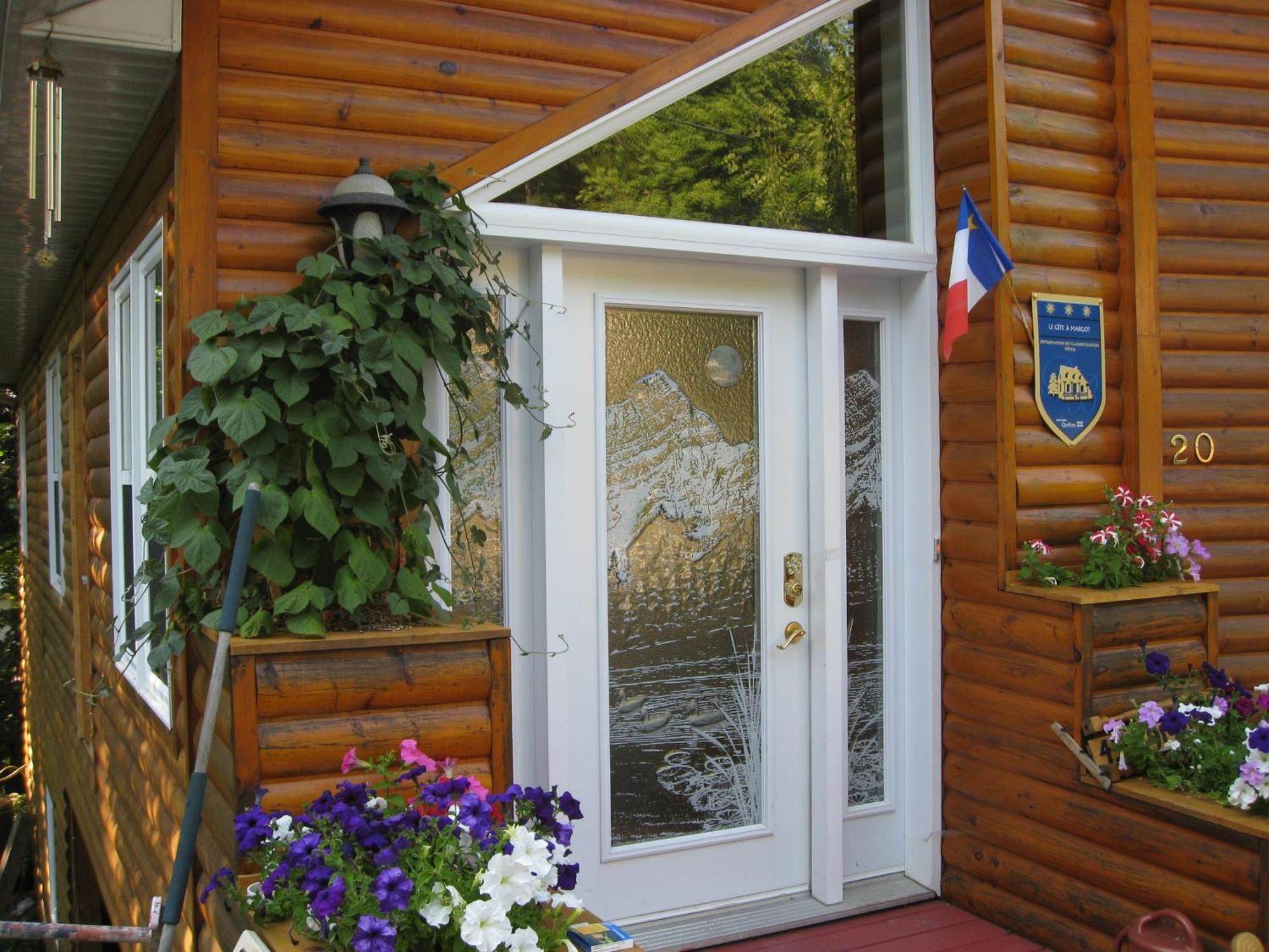 Le Gite A Margot Бромон Экстерьер фото